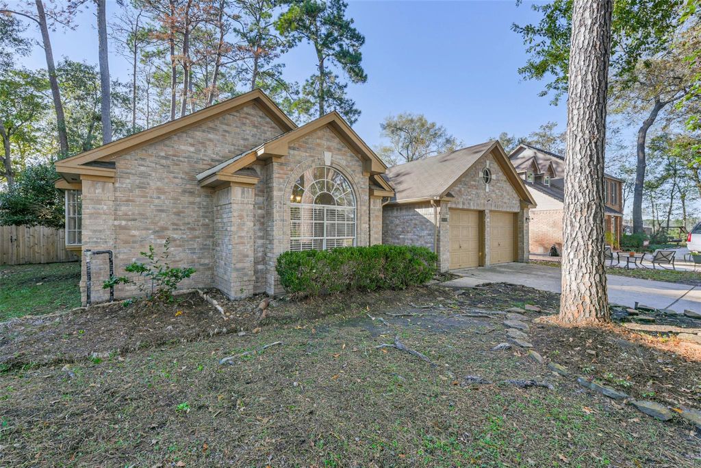 Photo of 5507 Village Springs Drive, Kingwood, TX 77339 (MLS # 39467923)