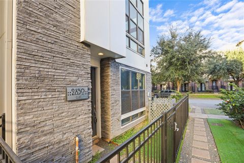 Photo of 2830 Clay Street, Houston, TX 77003 (MLS # 30071450)