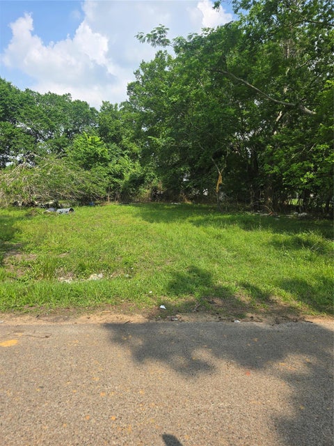 Vacant Land For Sale - 24922 Wilson Street<br/> Tomball, TX 77375
