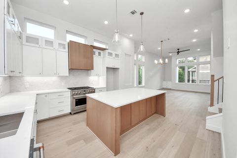 Tiny photo for 4819 Austin Street #B, Houston, TX 77004 (MLS # 39863470)