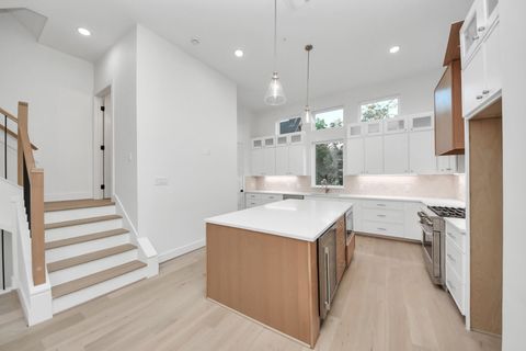 Tiny photo for 4819 Austin Street #B, Houston, TX 77004 (MLS # 39863470)