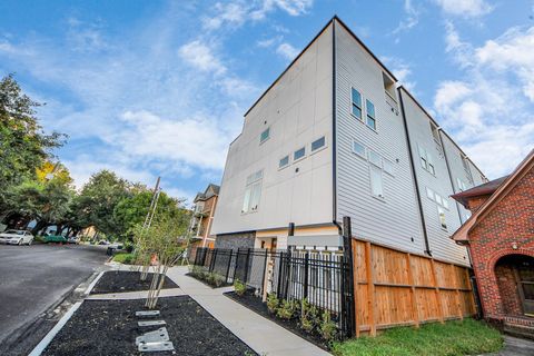 Tiny photo for 4819 Austin Street #B, Houston, TX 77004 (MLS # 39863470)