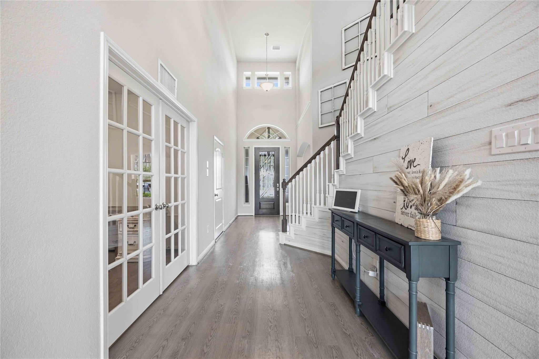 1835 Mountain Breeze Court