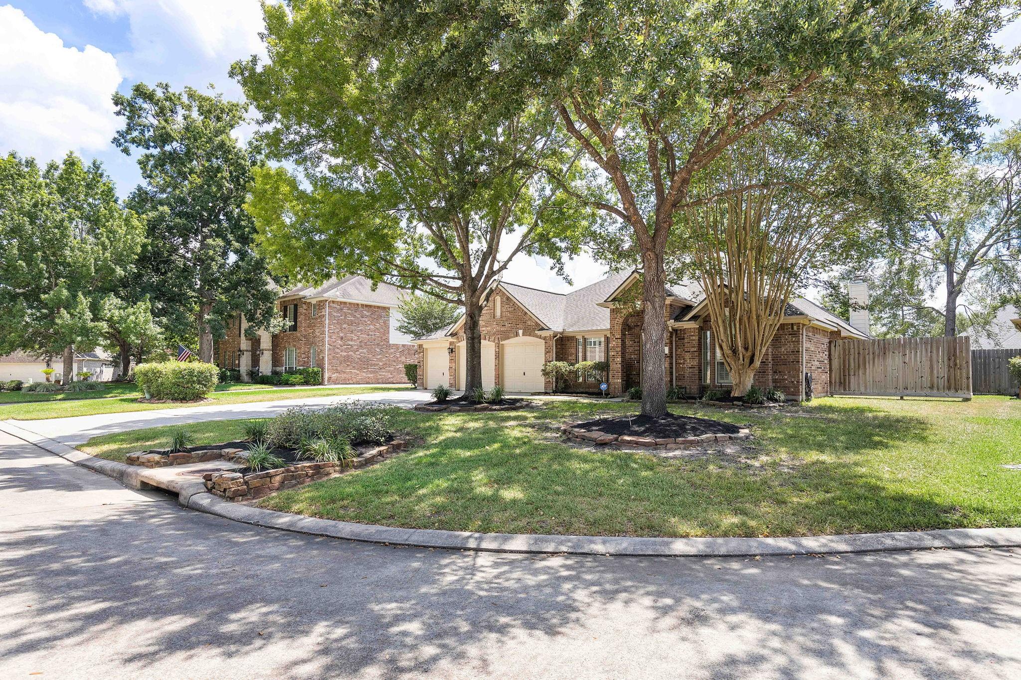 7 Tartan Court