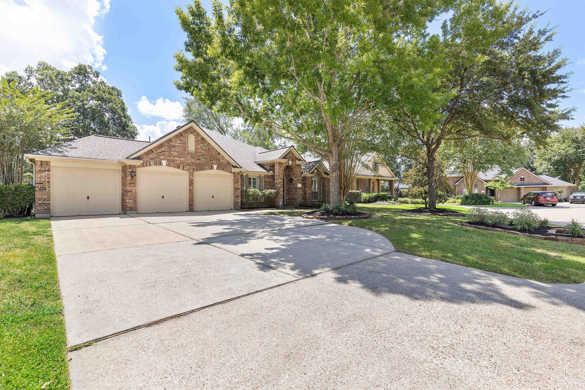 7 Tartan Court