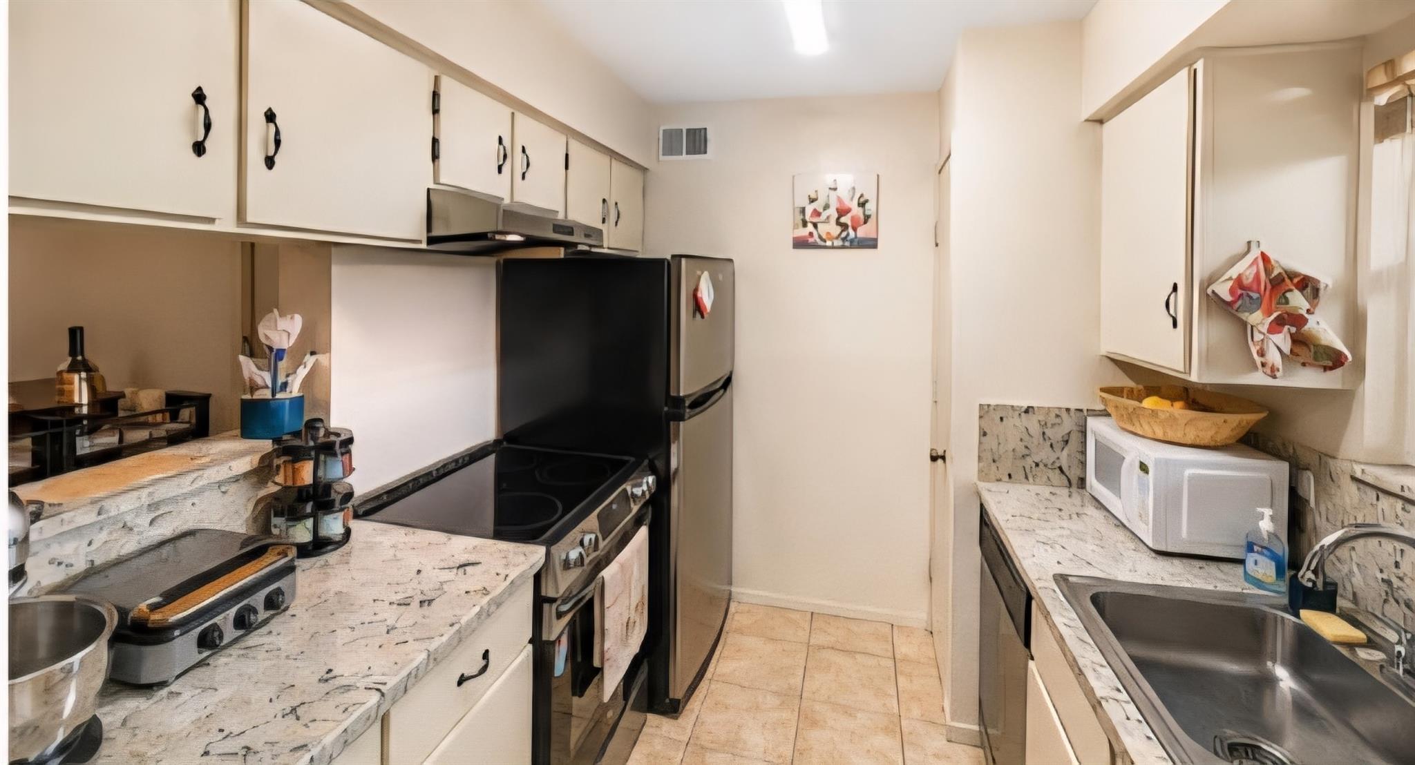 3303 W Greenridge Drive 38