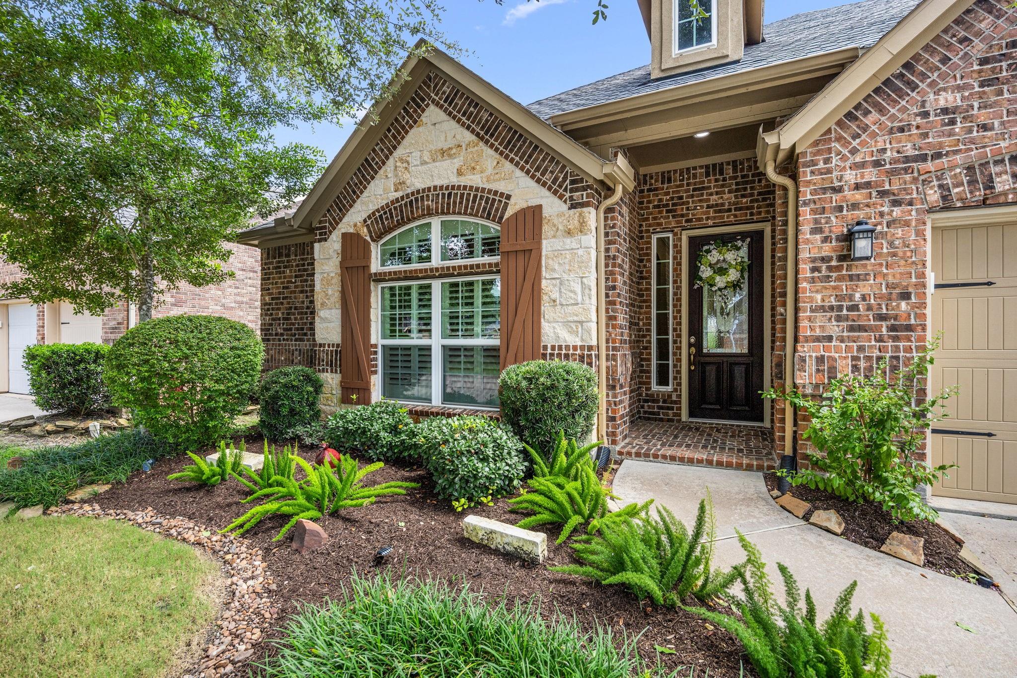 27642 Linden Ridge Lane