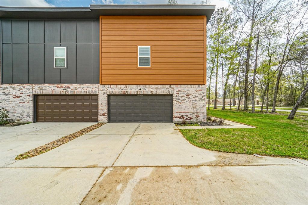 Photo of 2523 Appian Way #B, Roman Forest, TX 77357 (MLS # 19012291)