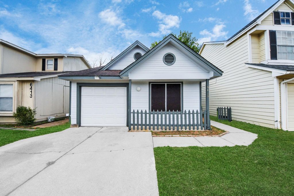 Photo of 6415 Horsepen Bayou Drive, Houston, TX 77084 (MLS # 88107243)