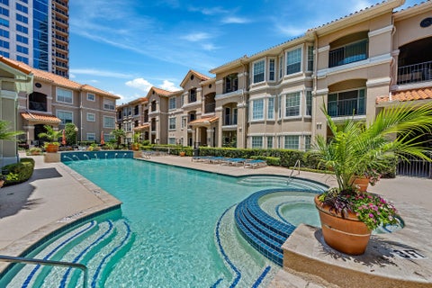 Photo of 3231 Allen Parkway #1207, Houston, TX 77019 (MLS # 39333129)