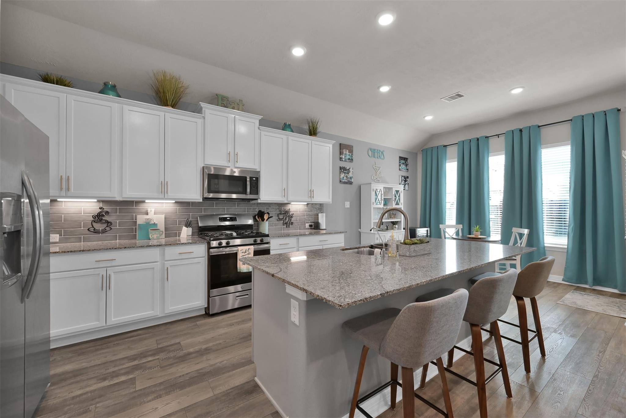 11918 Clearview Cove Drive