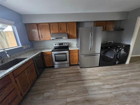 Condo For Sale - 6401 Deihl Road #1006<br/> Harris County, Houston, TX 77092