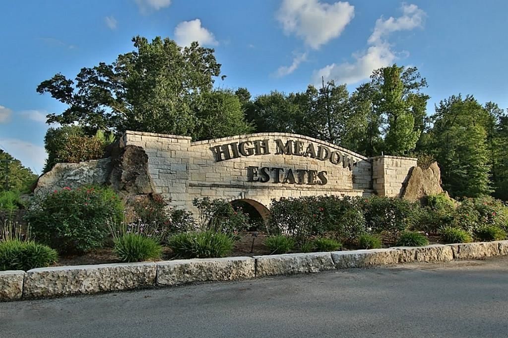 Photo of 7015 Woodlake Trl Trl, Montgomery, TX 77316 (MLS # 68674290)