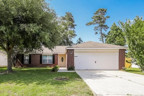 Photo of 16325 Sun View Lane, Conroe, TX 77302 (MLS # 17271522)