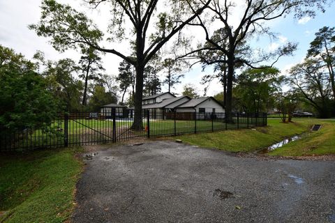 Tiny photo for 11534 Oak Valley Drive, Houston, TX 77065 (MLS # 92290911)
