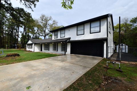 Tiny photo for 11534 Oak Valley Drive, Houston, TX 77065 (MLS # 92290911)