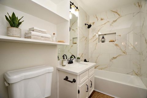 Tiny photo for 11534 Oak Valley Drive, Houston, TX 77065 (MLS # 92290911)