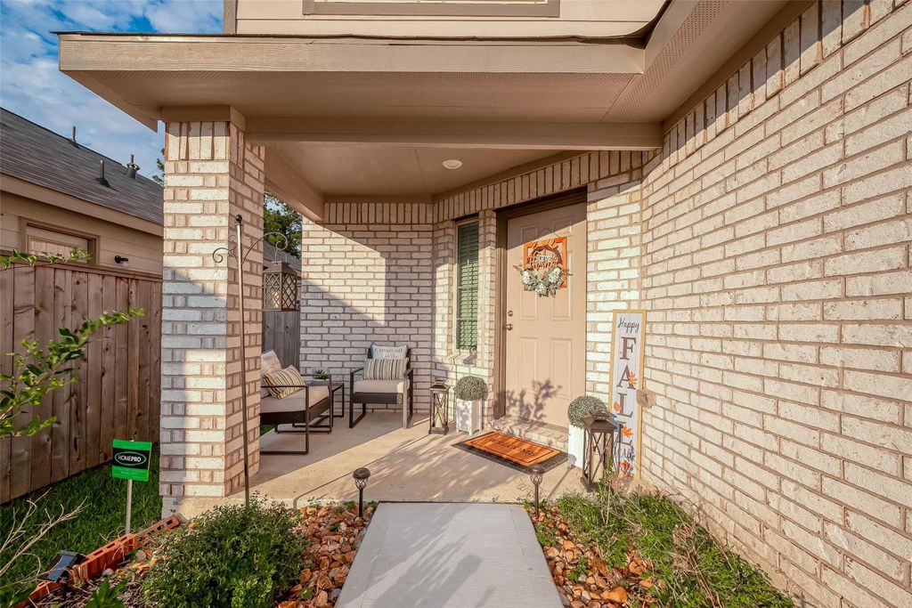 Photo of 4612 Peralta Heights Way, Porter, TX 77365 (MLS # 97848978)