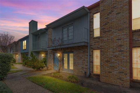 6111 Beverly Hill Street 39 Houston TX 77057