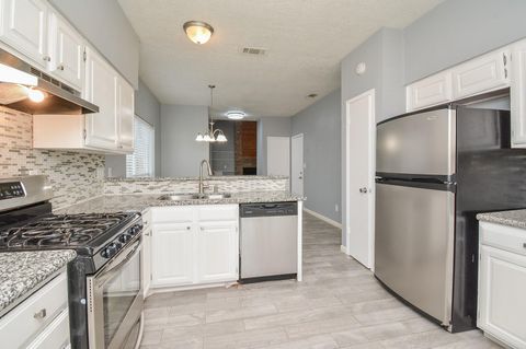 Photo of 1923 Longmont Circle, Missouri City, TX 77489 (MLS # 43407038)