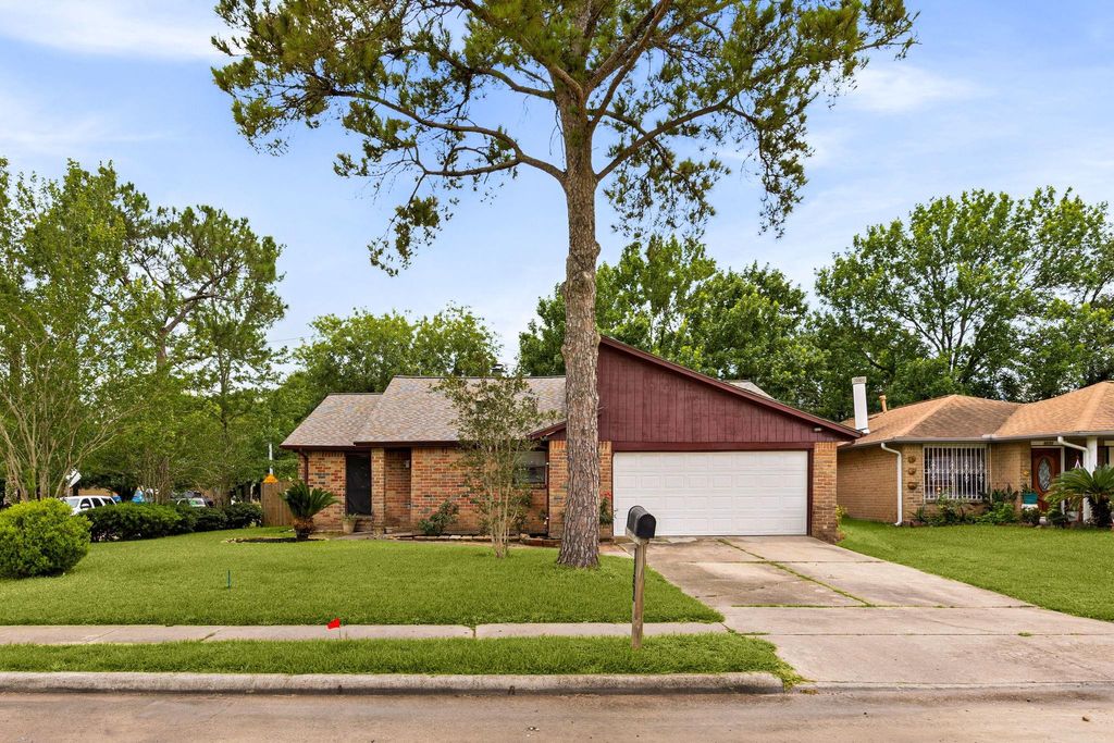 Photo of 9534 Fuqua Street, Houston, TX 77075 (MLS # 90303655)