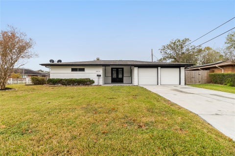 Photo of 2435 9th Street N, Texas City, TX 77590 (MLS # 77329762)