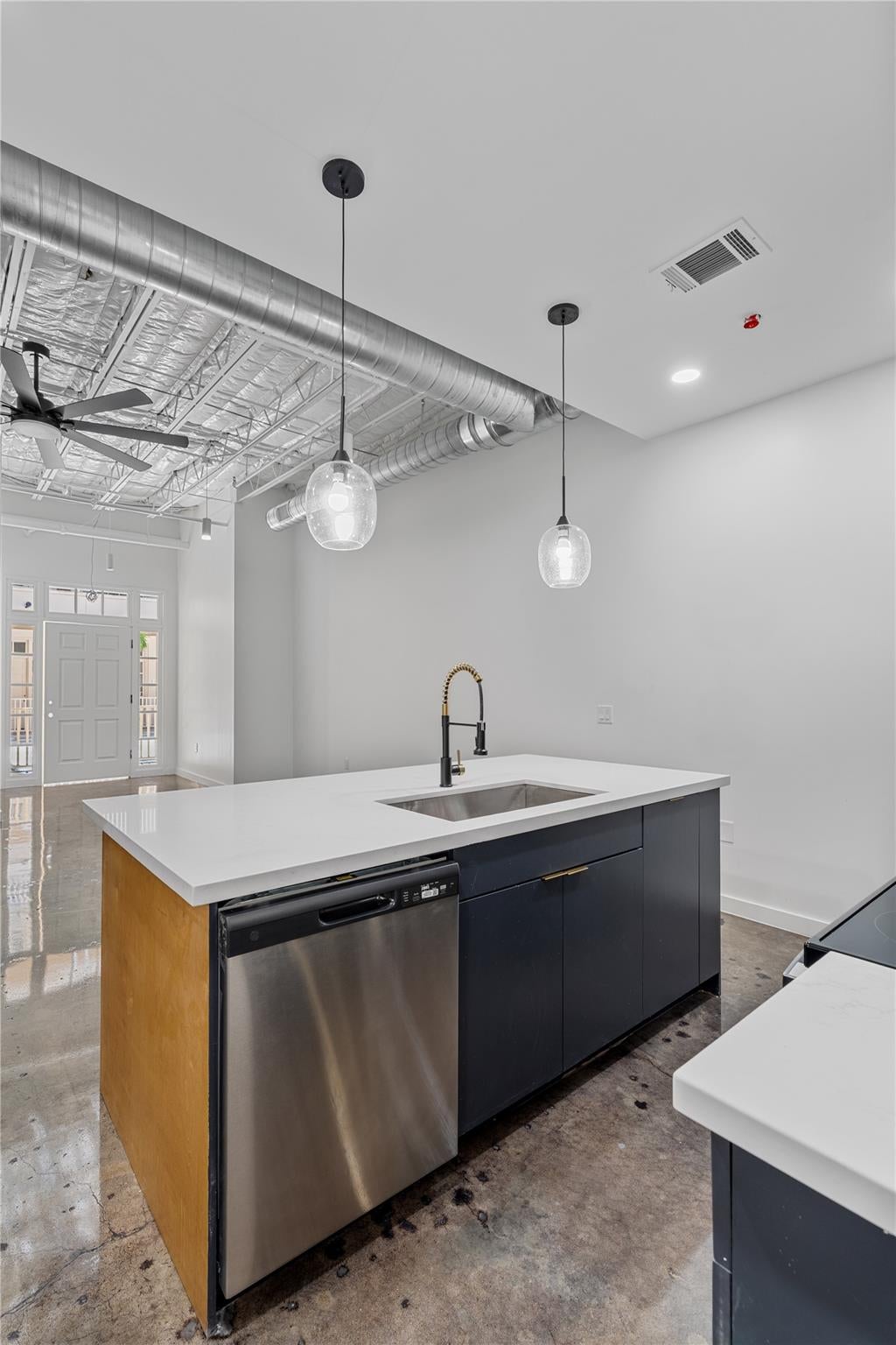 3401 Louisiana Street 202