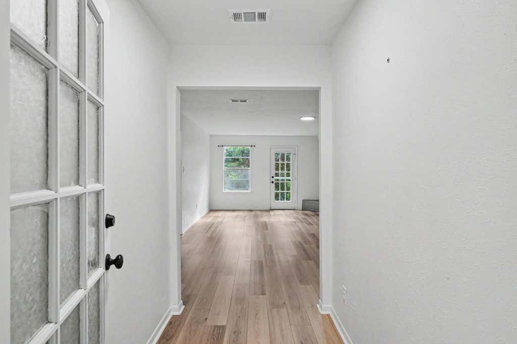 Photo of 1409 S 3rd Street, Conroe, TX 77301 (MLS # 24816615)
