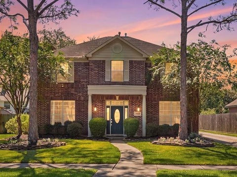 Photo of 13526 Robin Hill Court, Houston, TX 77059 (MLS # 11948994)