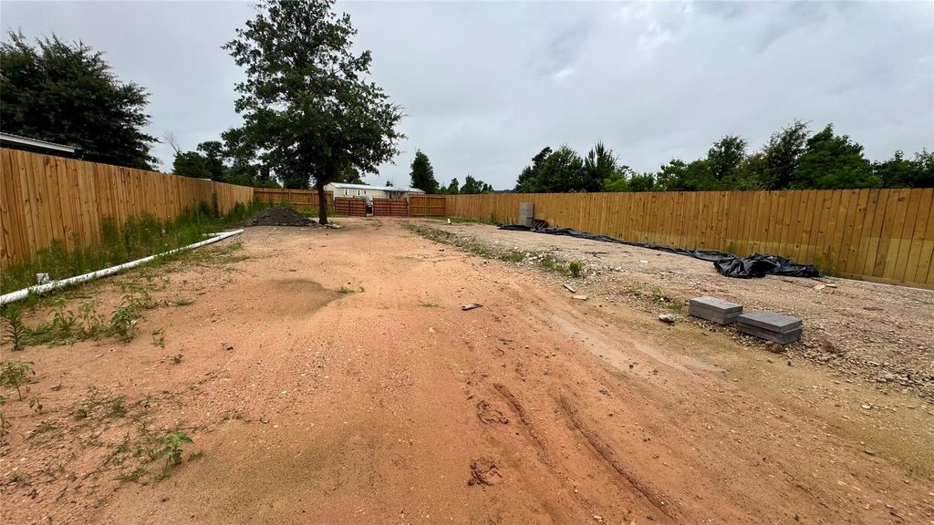 Photo of 836 Road 5605, Cleveland, TX 77327 (MLS # 74867318)