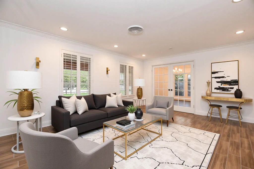 Photo of 7506 Creekwood Drive, Houston, TX 77063 (MLS # 66324132)