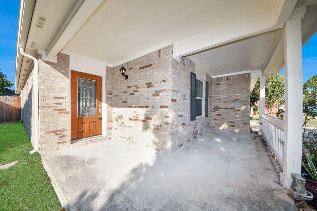 Photo of 3504 Wheatfield Court, Pearland, TX 77581 (MLS # 46866663)