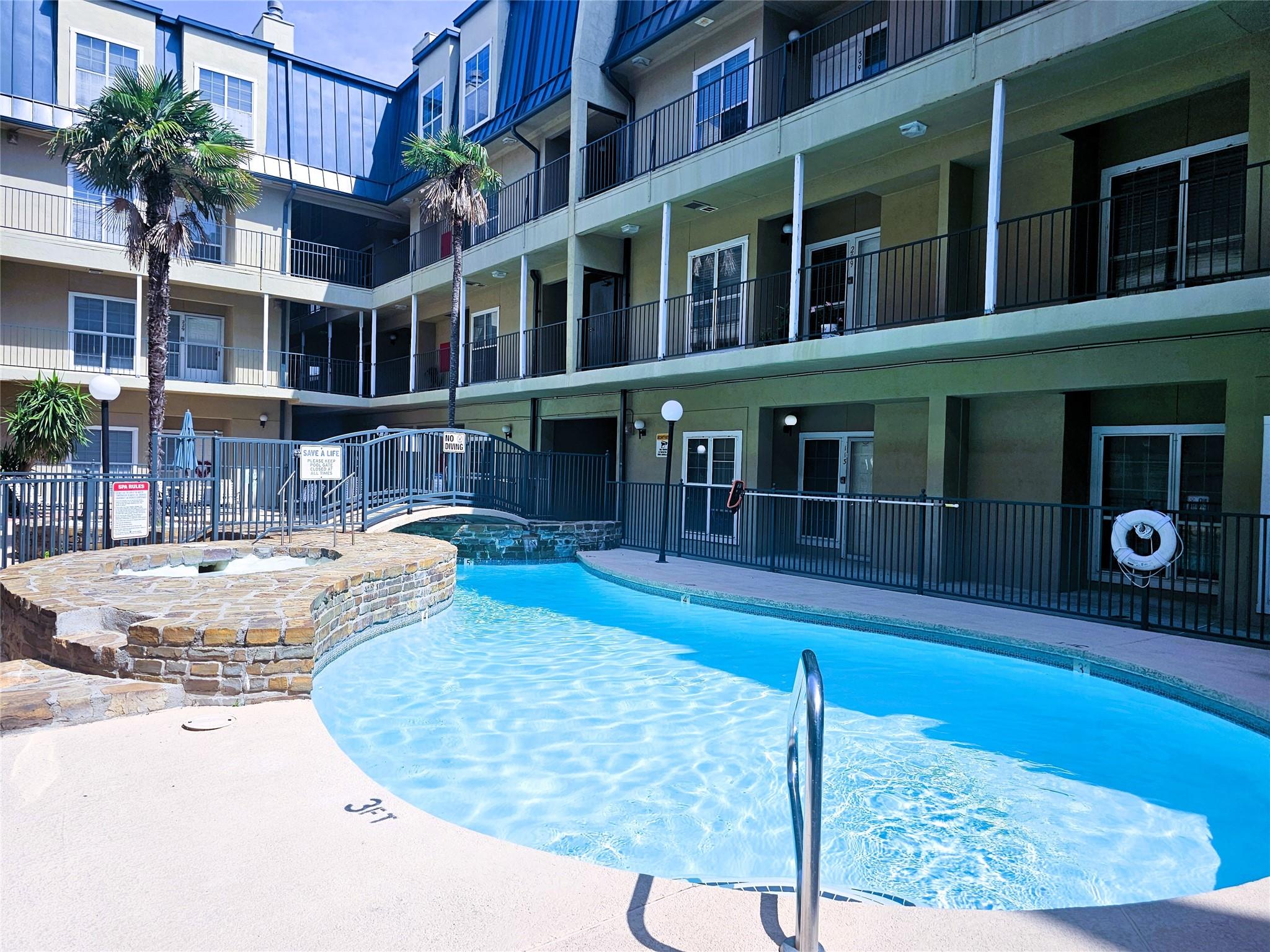 921 Marine Drive 227