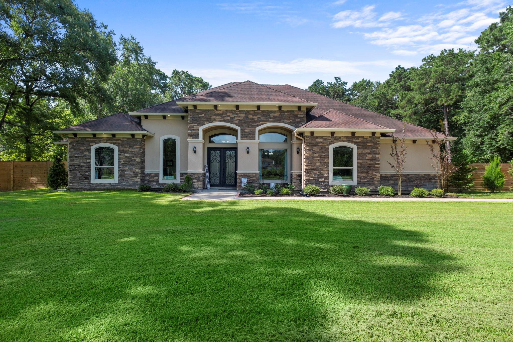 19522 Riverwalk Drive