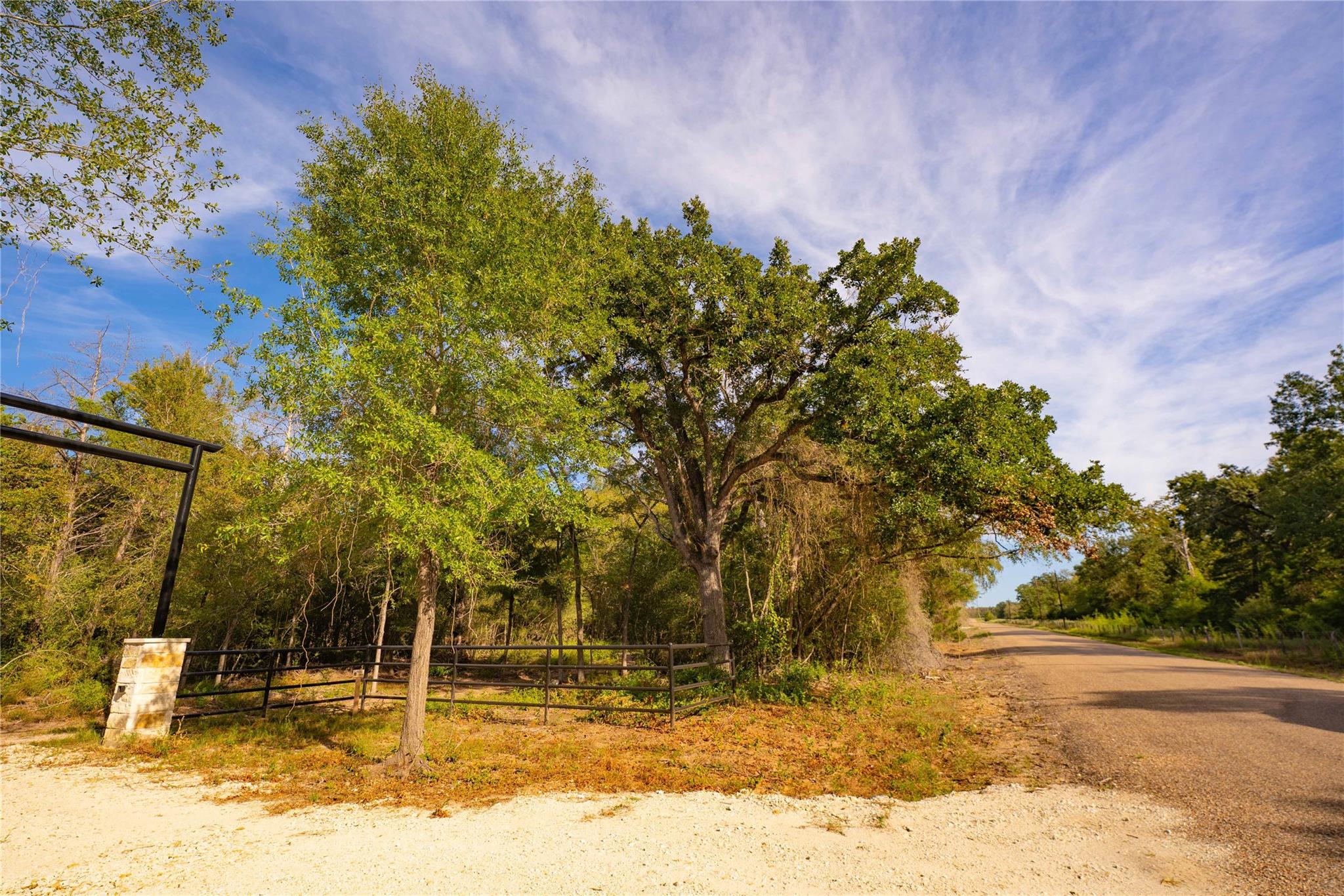 12504 Red Hill Rd