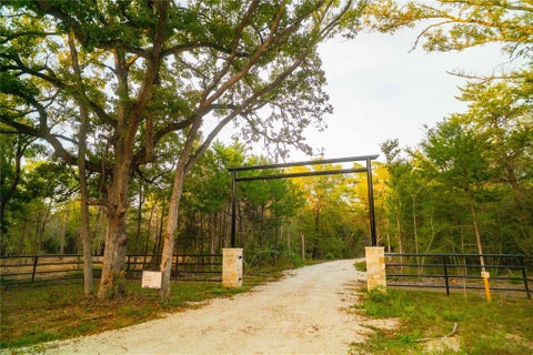 Photo of 12504 Red Hill Rd, Hearne, TX 77859 (MLS # 3797581)