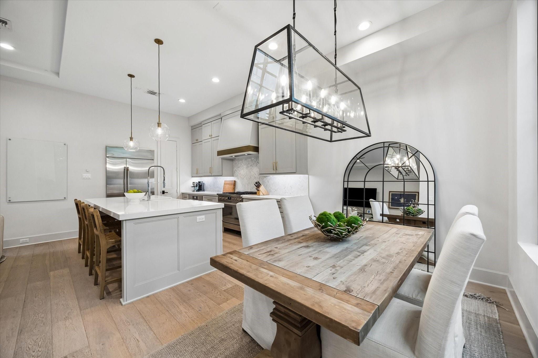 Houston, Texas, 77024, United States, 4 Bedrooms Bedrooms, ,5 BathroomsBathrooms,Residential,Active,2052017