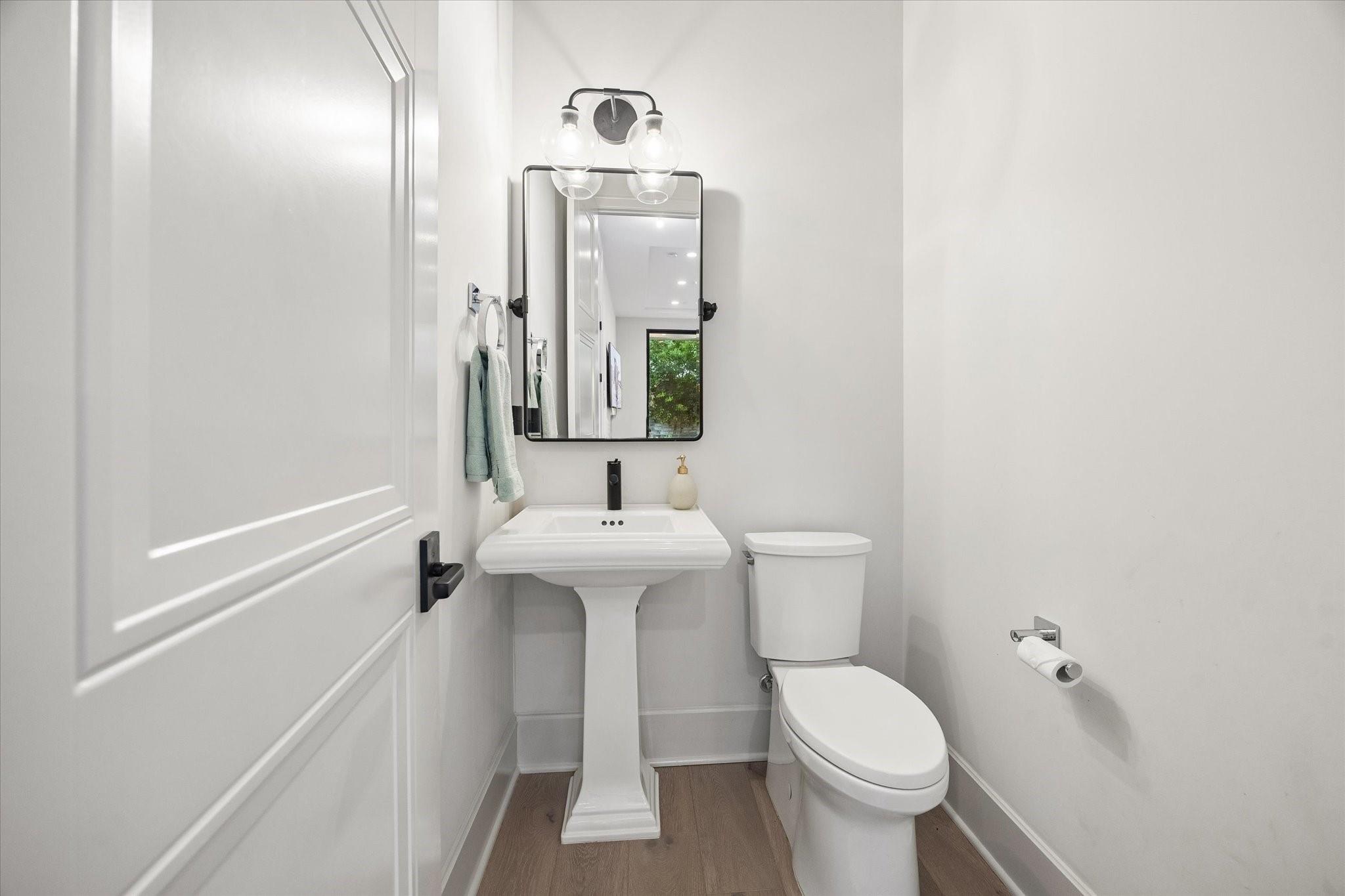 Houston, Texas, 77024, United States, 4 Bedrooms Bedrooms, ,5 BathroomsBathrooms,Residential,Active,2052017