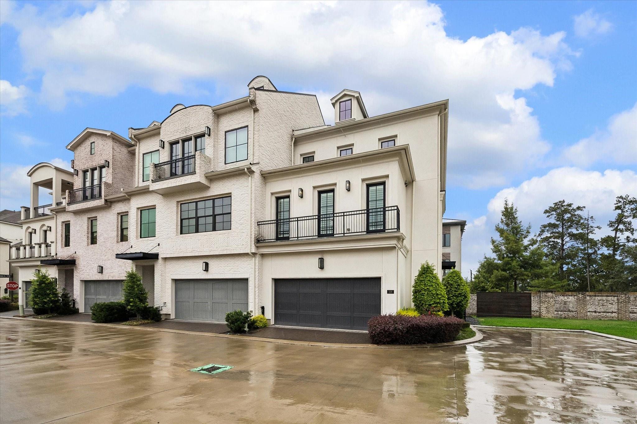 Houston, Texas, 77024, United States, 4 Bedrooms Bedrooms, ,5 BathroomsBathrooms,Residential,Active,2052017