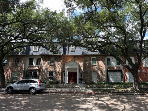 Photo of 359 N Post Oak Lane #220, Houston, TX 77024 (MLS # 16958773)