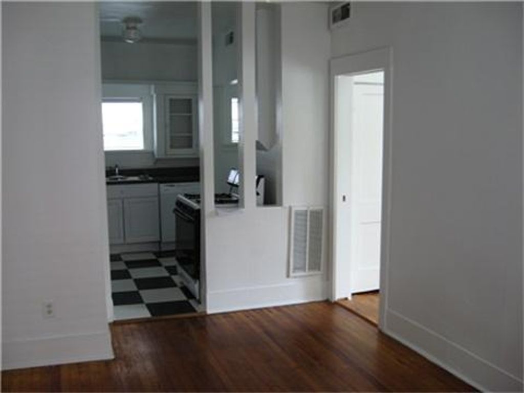 Photo of 2520 Hopkins #D, Houston, TX 77006 (MLS # 77567513)