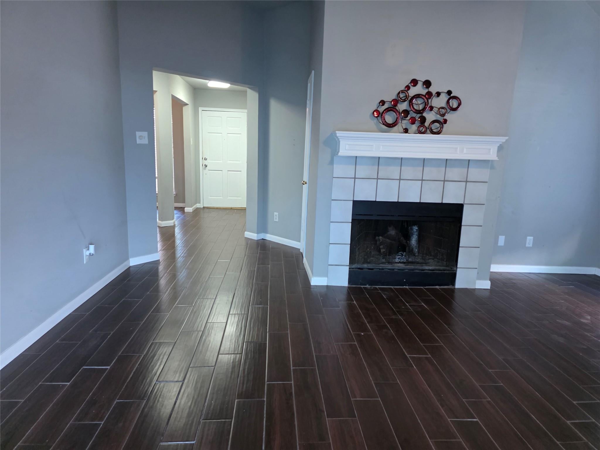 2215 Lady Leslie Lane