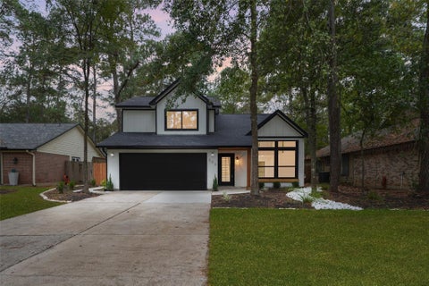 Photo of 203 S Pathfinders Circle, The Woodlands, TX 77381 (MLS # 35530947)