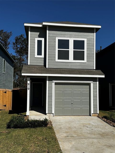 17119 Saxophone Lane Conroe TX 77306