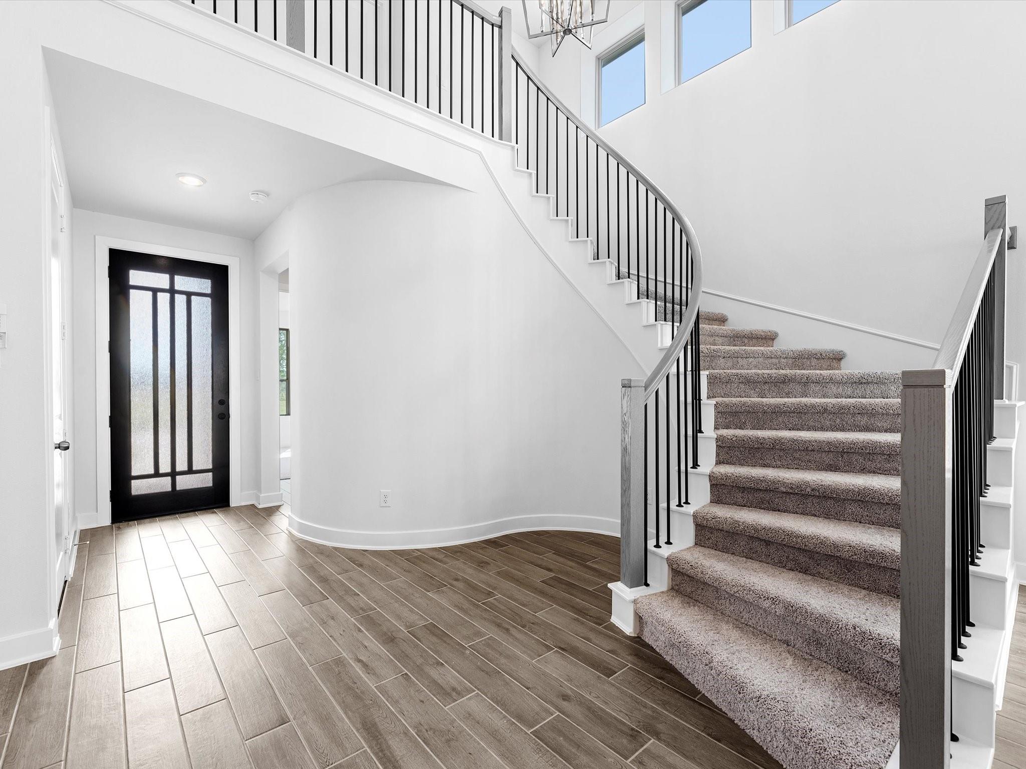1207 Luna Drive