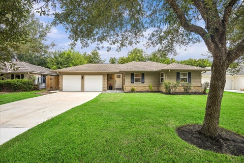 Photo of 3014 Conway Street, Houston, TX 77025 (MLS # 34958878)