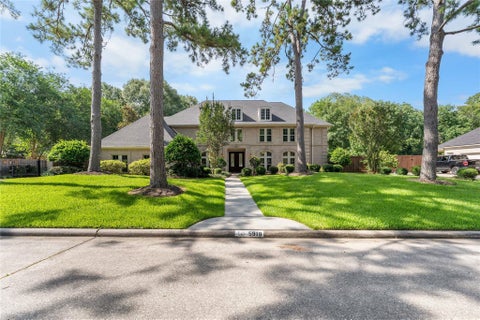 Photo of 5918 Elmwood Hill Lane, Houston, TX 77345 (MLS # 15321658)