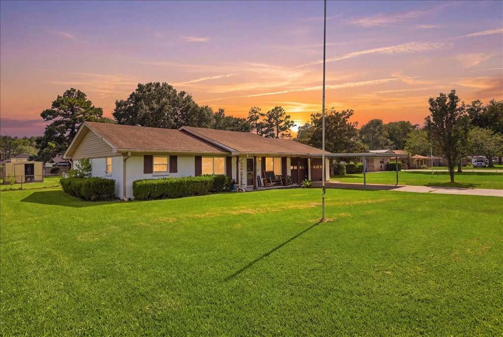 Photo of 7845 Laurie Lane, Lumberton, TX 77657 (MLS # 24446893)