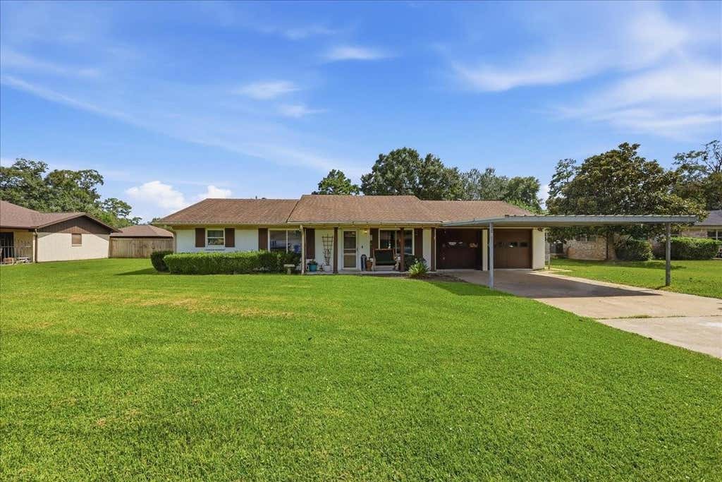 Photo of 7845 Laurie Lane, Lumberton, TX 77657 (MLS # 24446893)
