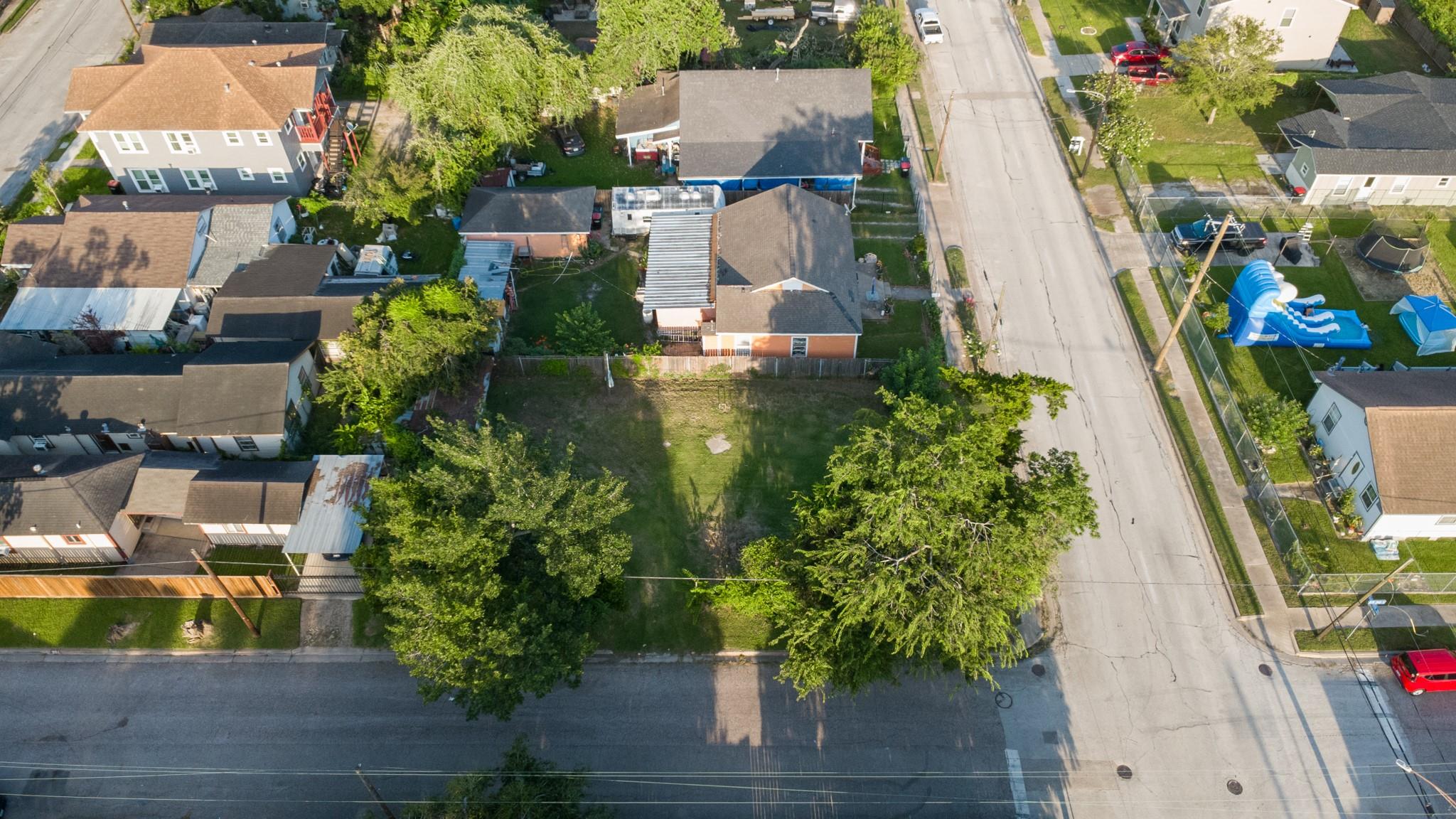 200 E Defee Avenue